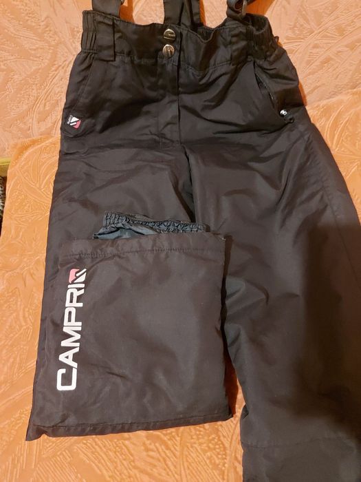 Продам штаны зимние, детские. В отличном состоянии,унисекс.