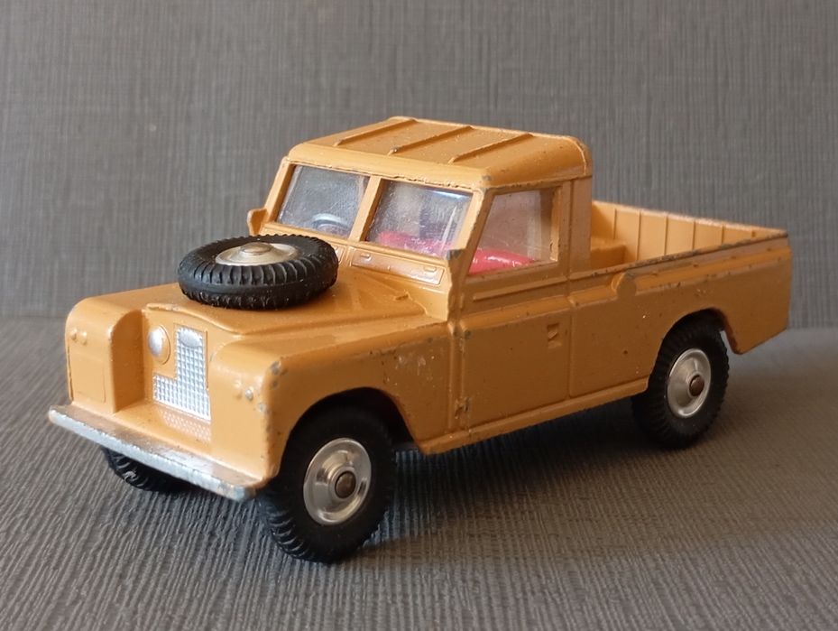 Corgi Toys Land Rover 109" W.B.