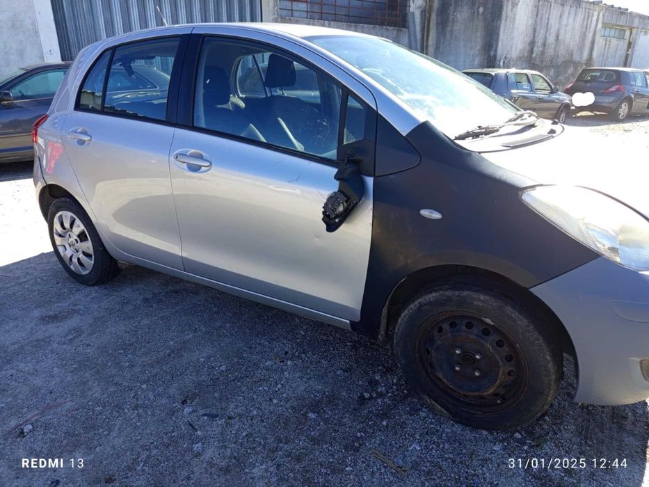 Para peças Toyota Yaris P9 1.0 VVT-I ano 2010