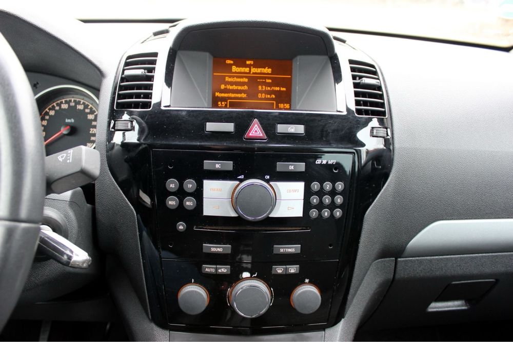 Продам Opel zafira b 1.8 2011