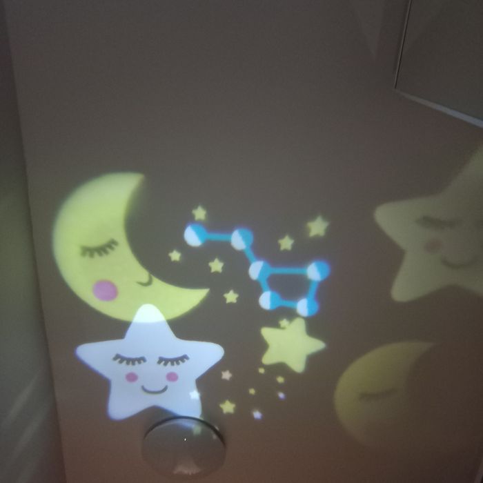 Lampka nocna, projektor