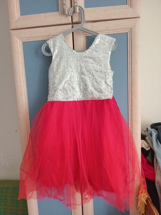 Плаття святкове для дівчинки