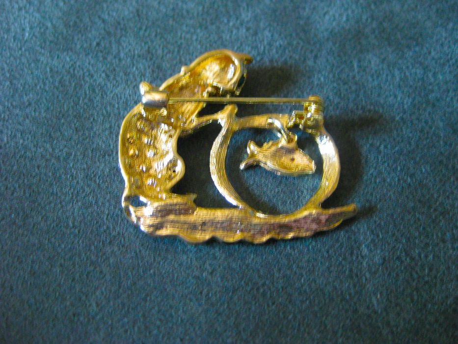 Alfinete / Broche / Pregadeira Gato no Aquário NOVO