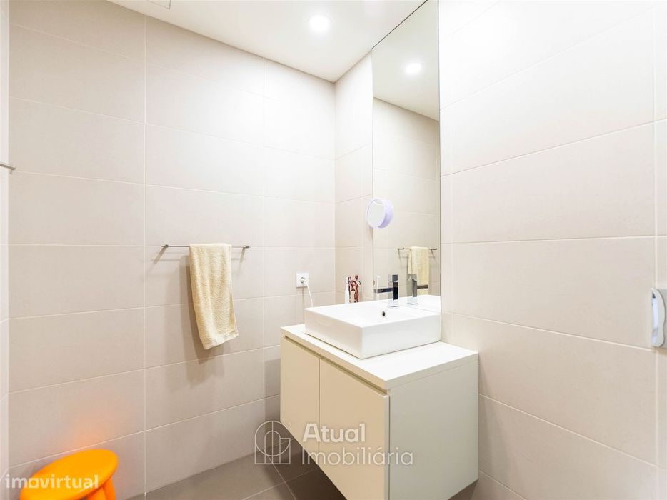 Apartamento T2 Venda em Caldas de Vizela (São Miguel e São João),Vizel