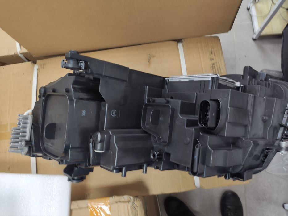 Оптика фари для Volkswagen Tiguan 5NA 5NB II Тігуан 2017-2021