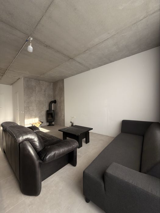 Продаж котеджу- таунхаус з частковим ремонтом в с. Конопниця