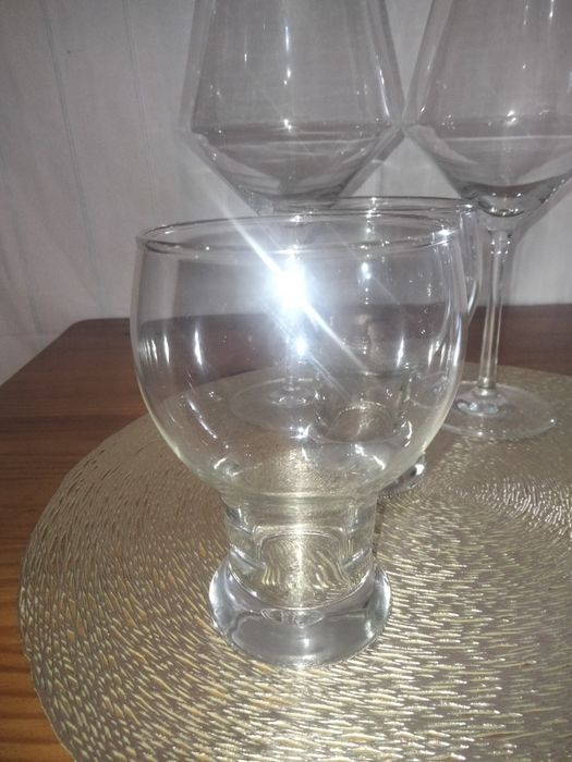 Assorted Glass Pairs449828158283468802