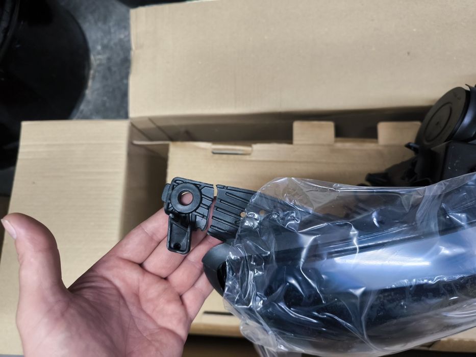 Farol Direito Megane 4