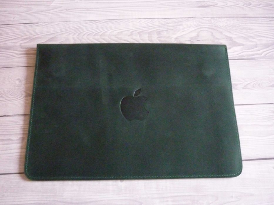 ЧОХОЛ-конверт на магнітах для MACBOOK 13 зелений, шкіряний