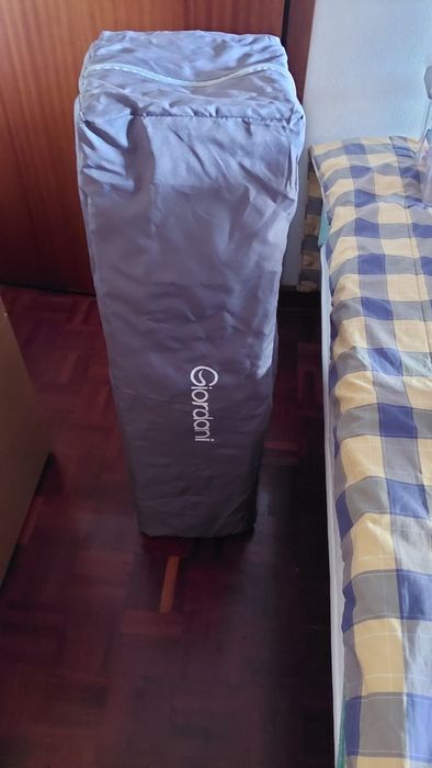 Parque infantil giordani cinza novo