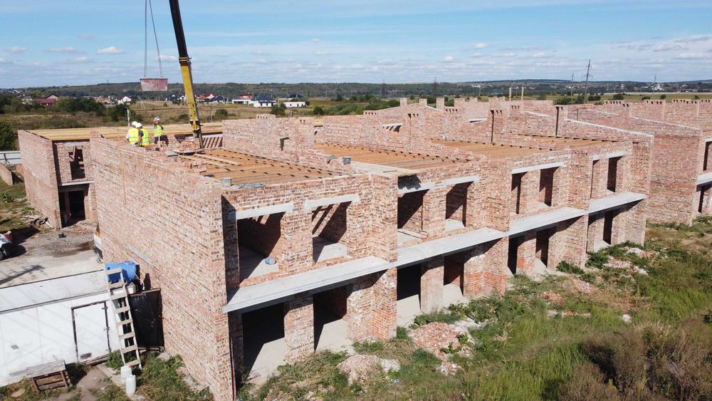 Продається Таунхаус (кутовий) 130 м2, ділянка 2.5 с. Розтермінування
