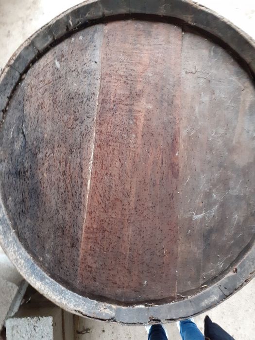 PIPA em castanho em bom estado