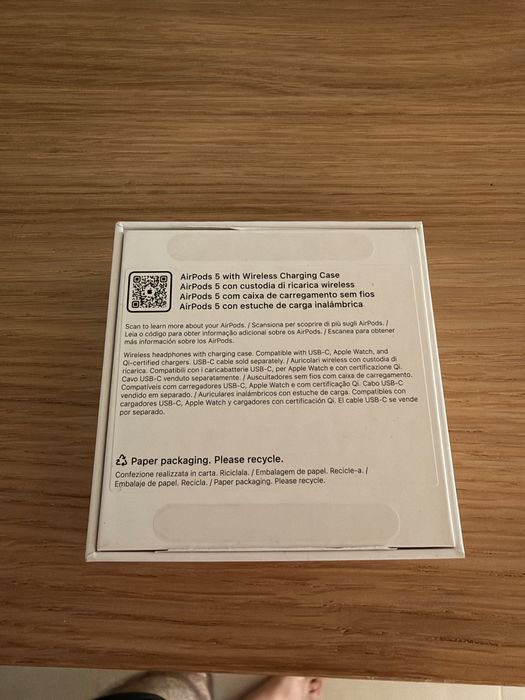 AirPods 5 2026 (Caixa de Carregamento Wireless)