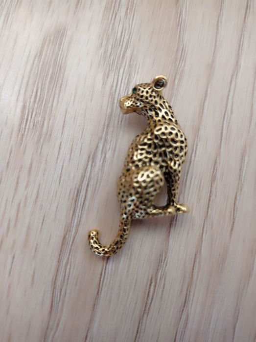 Брошка   ЛЕОПАРД