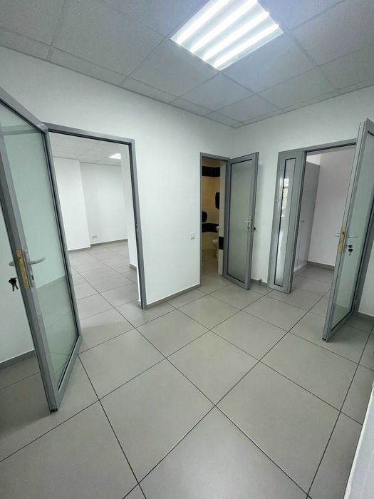 Приміщення під офіс на Митниці