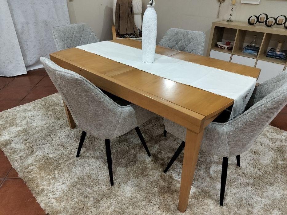Mesa de jantar extensível