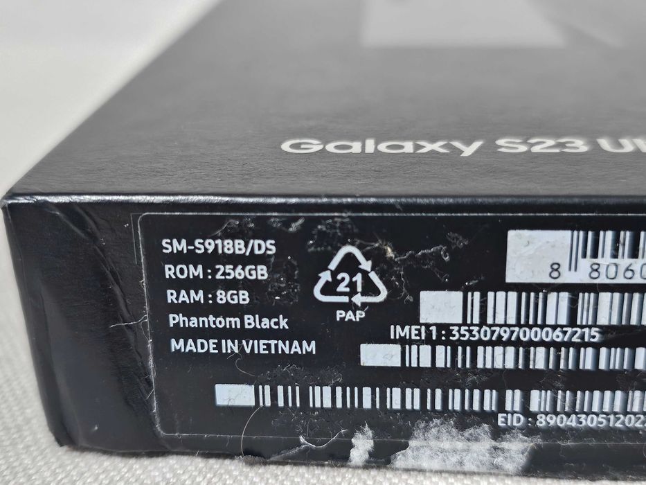 Samsung S23 Ultra 256gb.  Muito bom