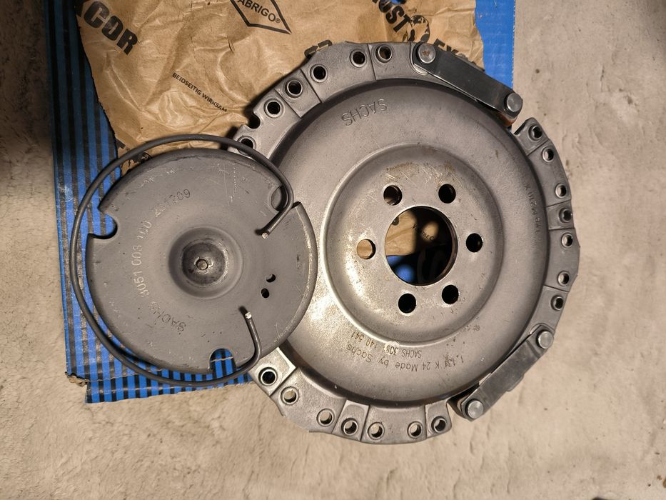 Sprzęgło do golfa 4 1.6 SACHS