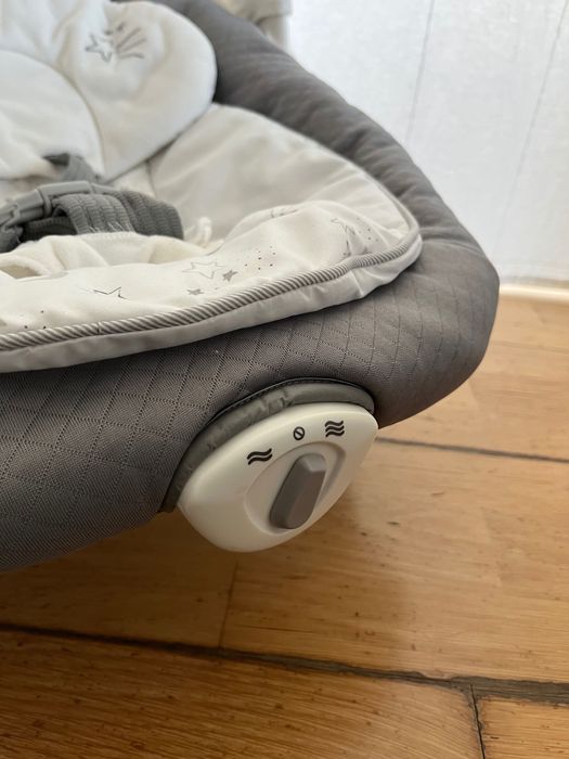 Espreguiçadeira eléctrica Joie 2em1