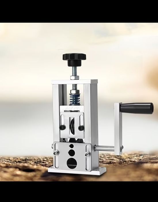 Міні станок для зняття ізоляції з кабелю, пристрій для зачищення дроті