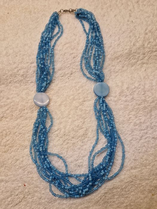 Korale   damskie    turkus.