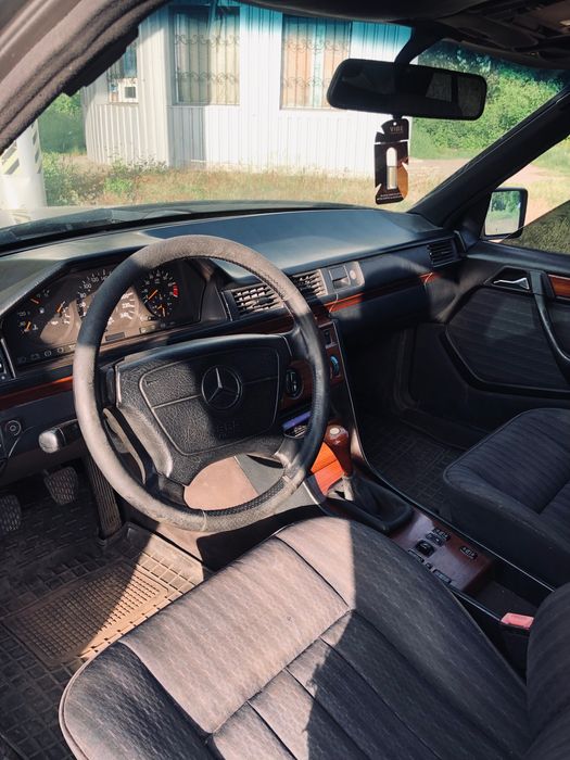 Mercedes Benz 124 продам