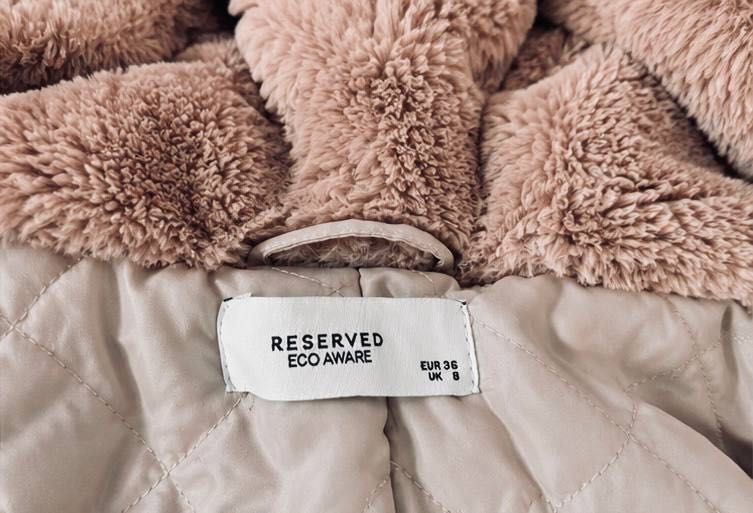 Коротка еко-шубка тедді з капюшоном Reserved (розмір S / 36)