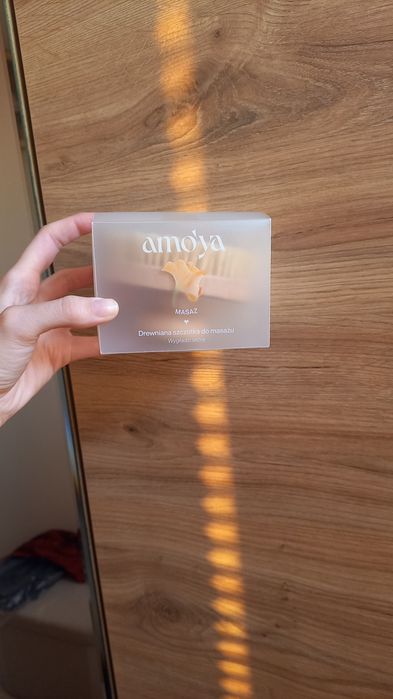 Szczotka i kule Amoya