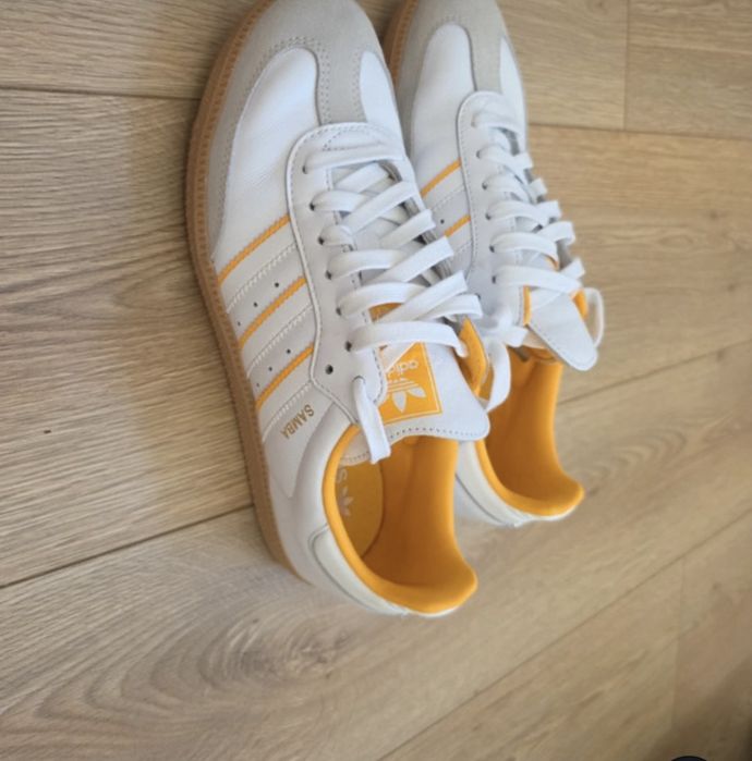 Adidas - modelo Samba