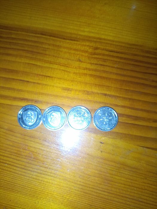 продам монеты 10 грн