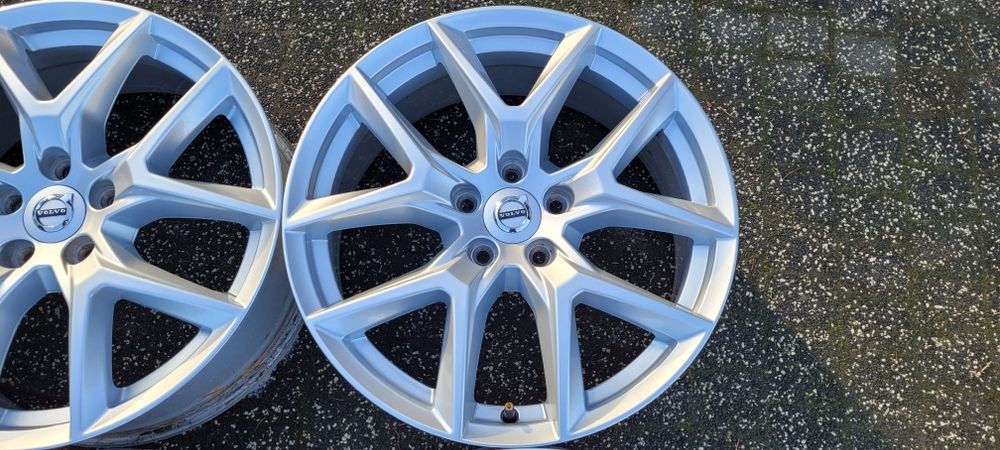 18" Volvo oryginal XC60 5x108  7,5j et50,5  V40 V60 V70 XC40  Idealne