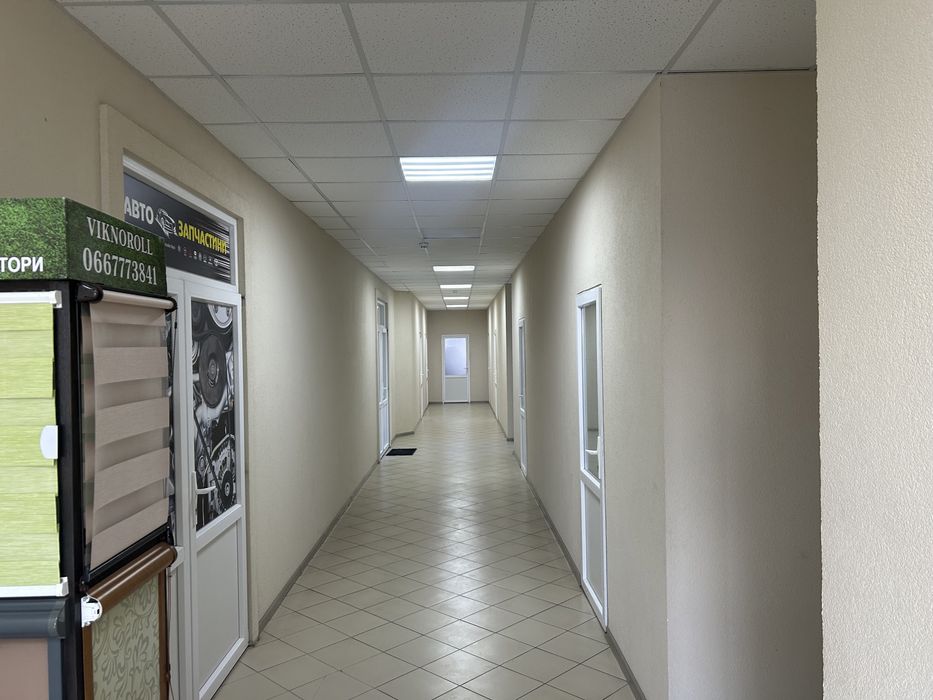 Офіс в Рованцях