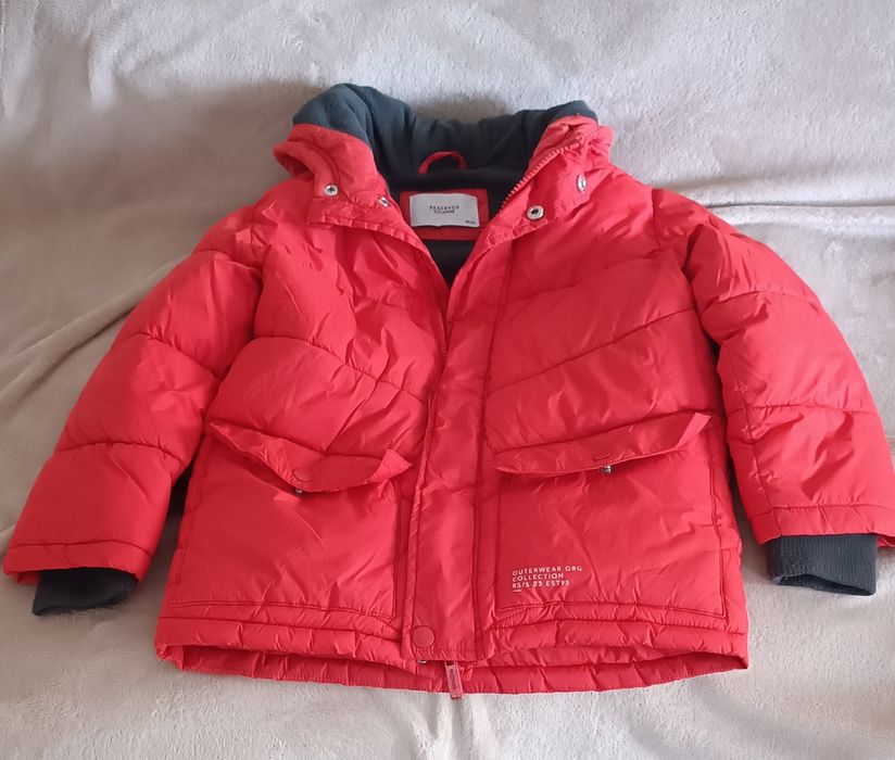 Продам зимову куртку на хлопчика 116см