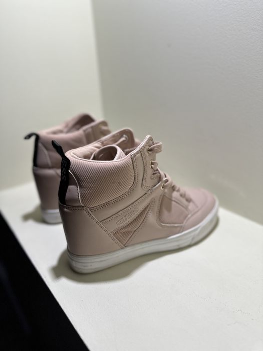 Sneakersy Guess beż