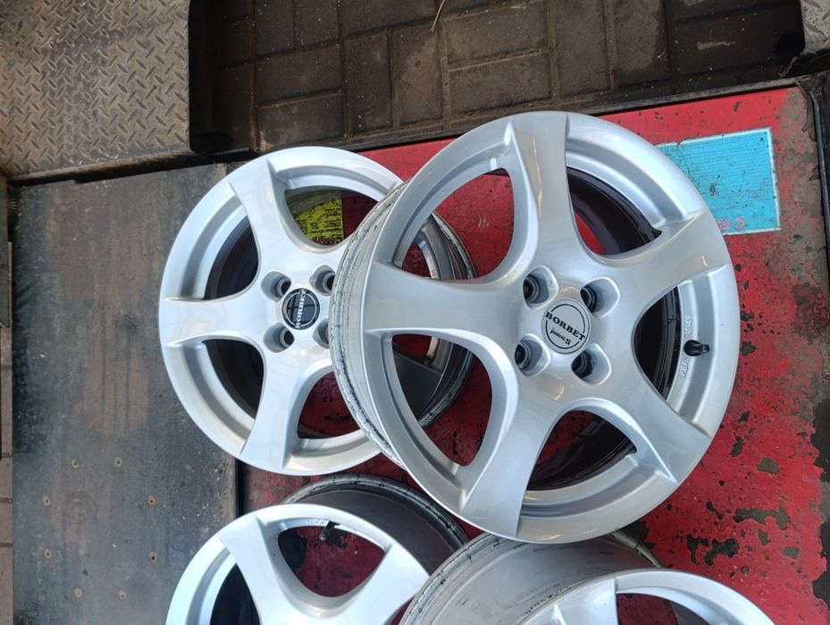 4x100 Felgi Aluminiowe 16" Renault Clio Captur Dacia Sandero Toyota