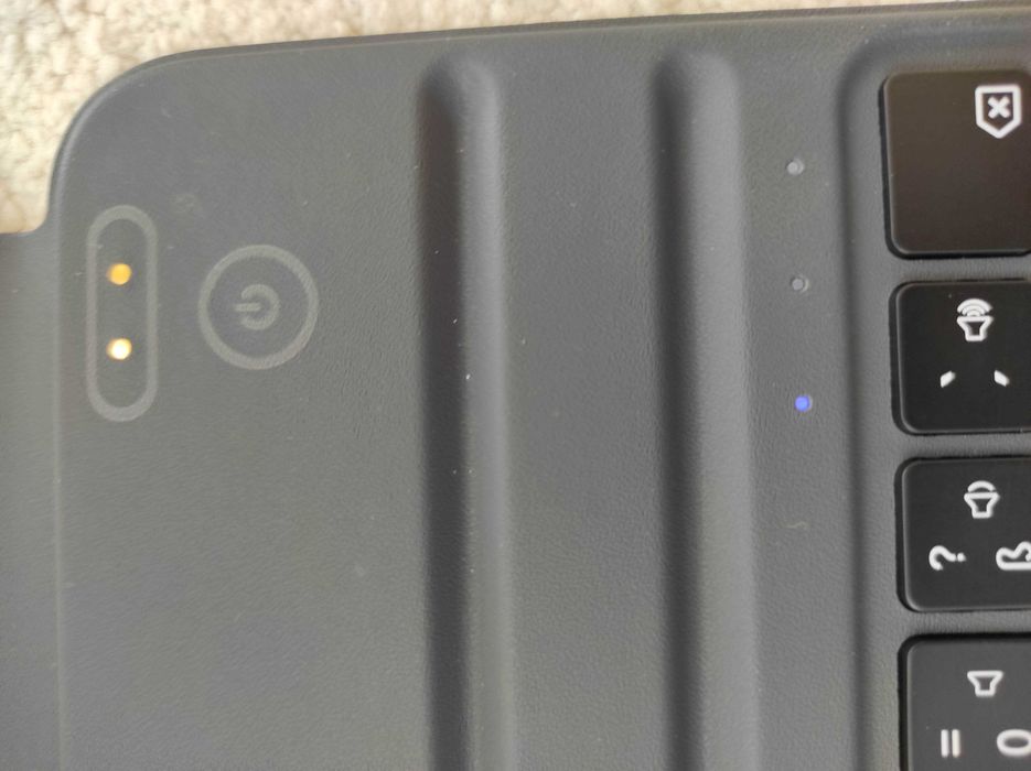 Etui z klawiaturą HOU FY-11 do iPad 11 cali czarny