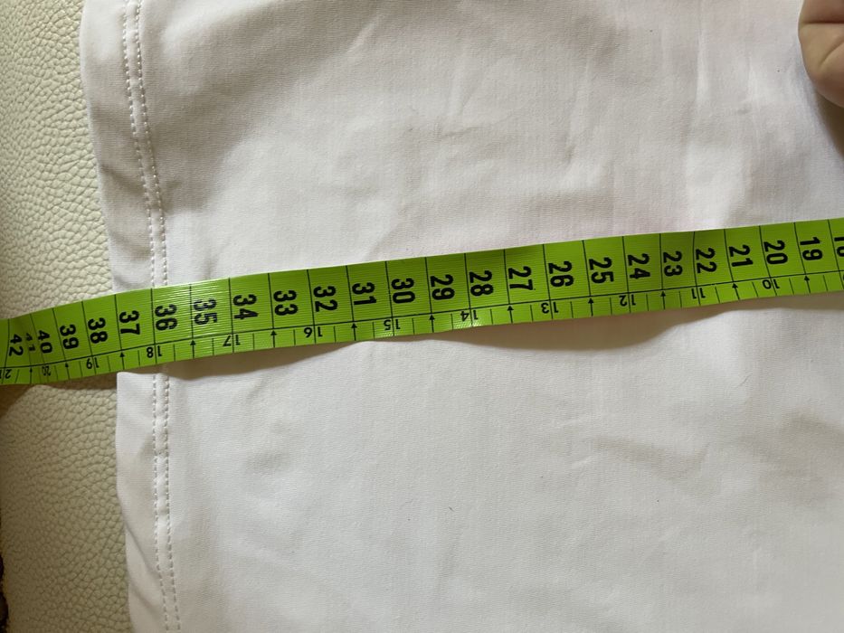 Tshirt com proteção solar tamanho 4 nova