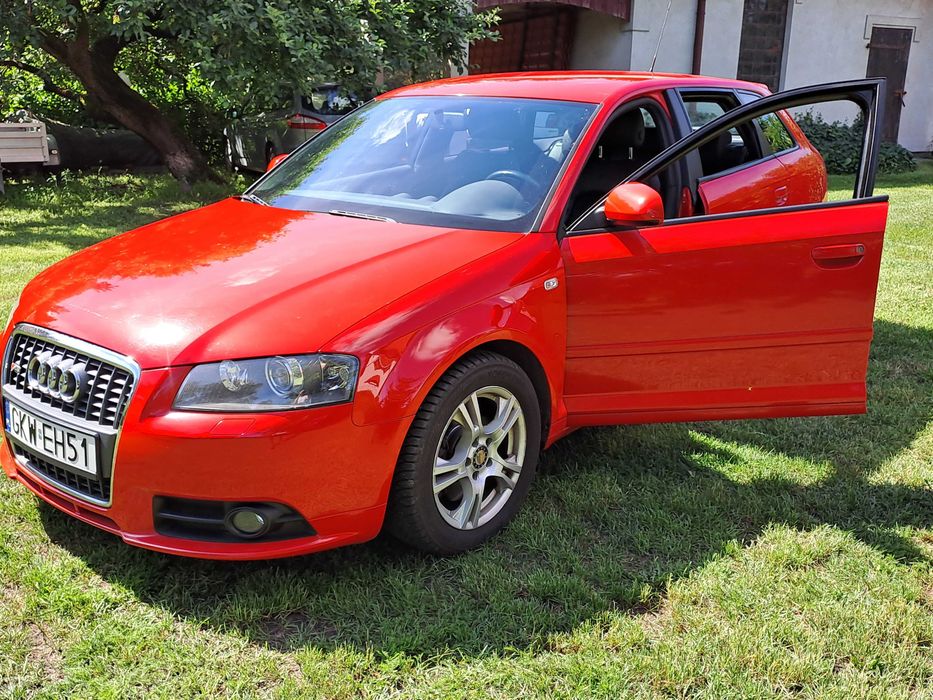 Ogniste Audi A3 quattro