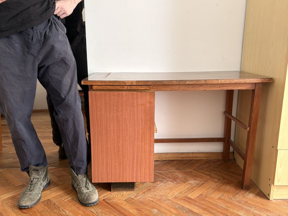 Biurko niskie, dla dziecka