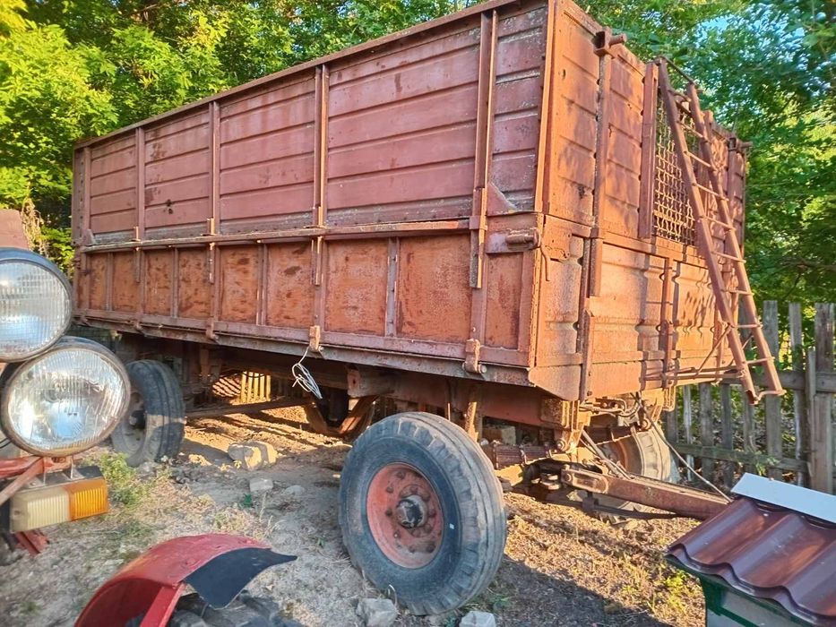 Продам ЮМЗ 6 з прицепом 2ПТС4