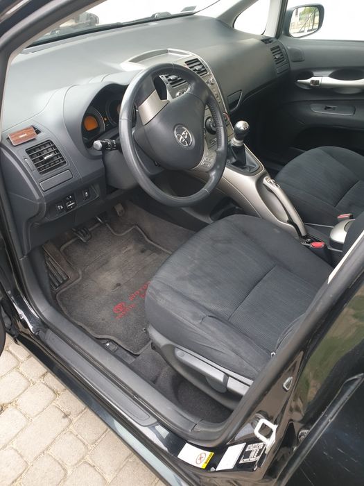 Toyota Auris 1,6 benzyna 2008
