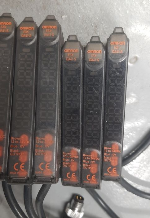 Sensor Fotoel&eacute;ctrico De Fibra Optica Omron E3x-sd51 Pnp