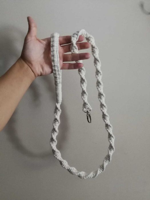 Trela em macramé