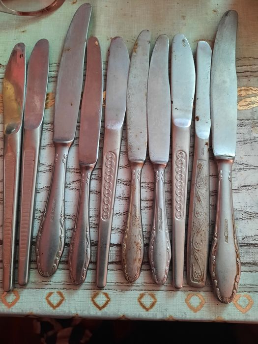 Ножи столовые, нержавейка , б/у