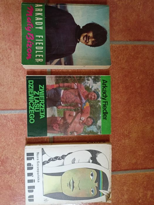 Mały bizon, Karibu, Złoto gór czarnych, Zwierzęta z lasu dziewiczego