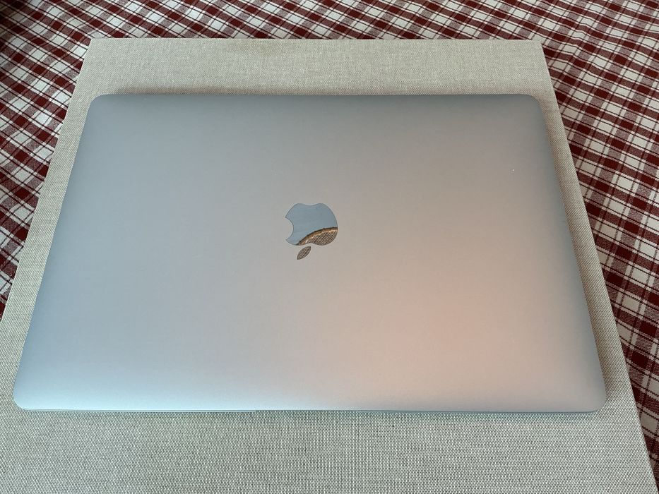 MacBook Air M1 2020 16GB