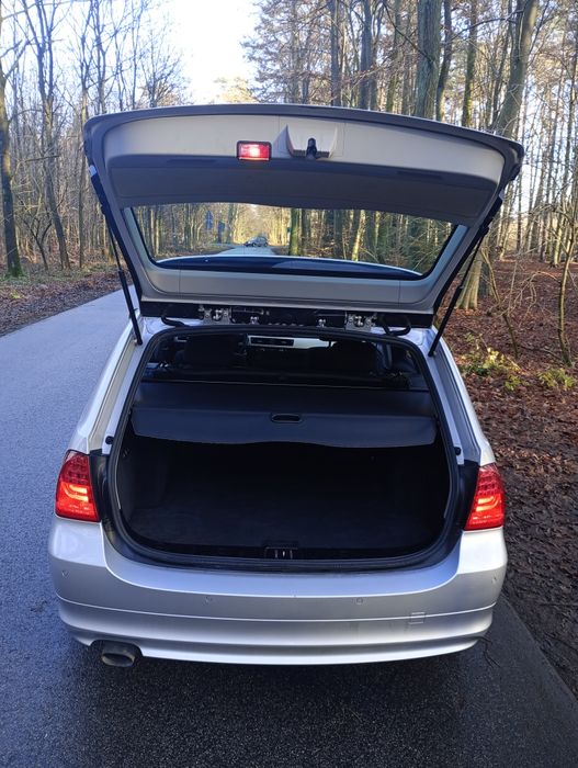 BMW E91 2010r lift 2.0d zadbana