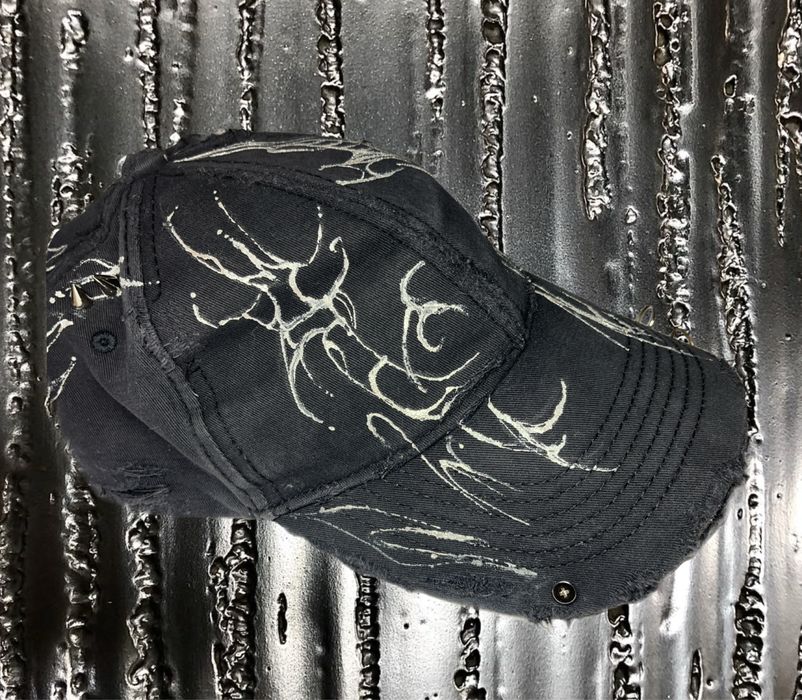 Custom cap cyber sigiliam type