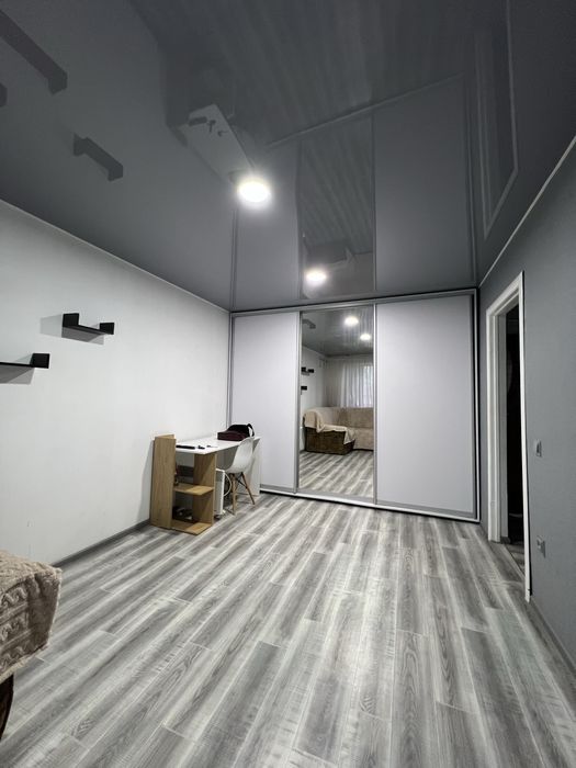 Продам 1 комнатную квартиру. Центр