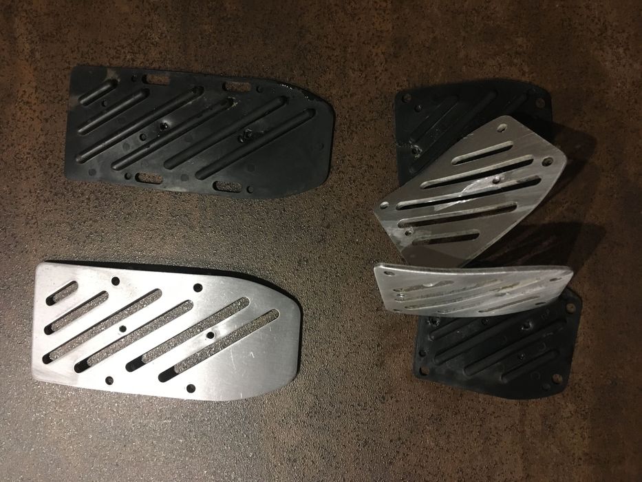 Capas pedais em alumínio usadas